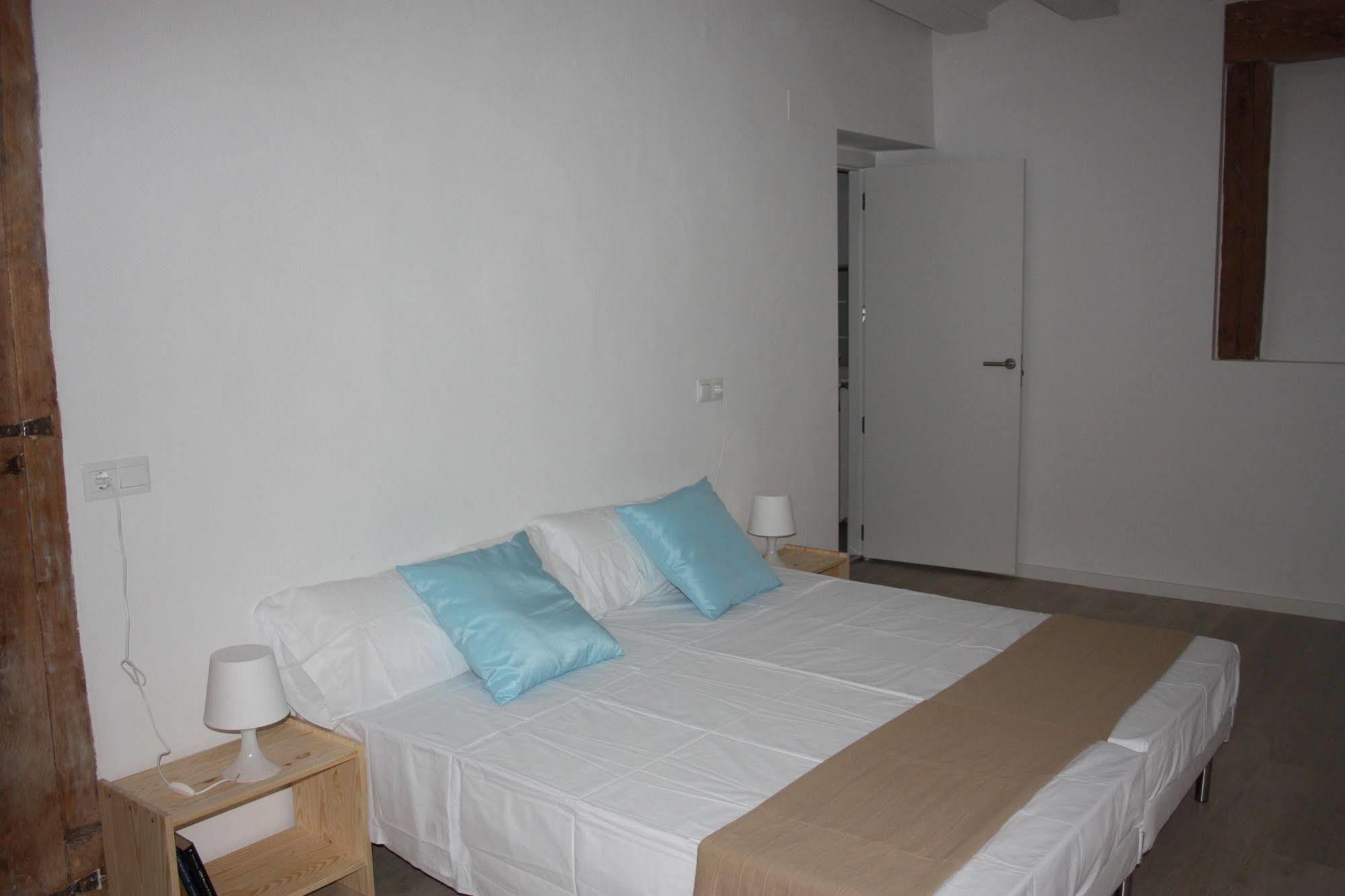 Albergue Valderrobres Auto Check-In Kültér fotó